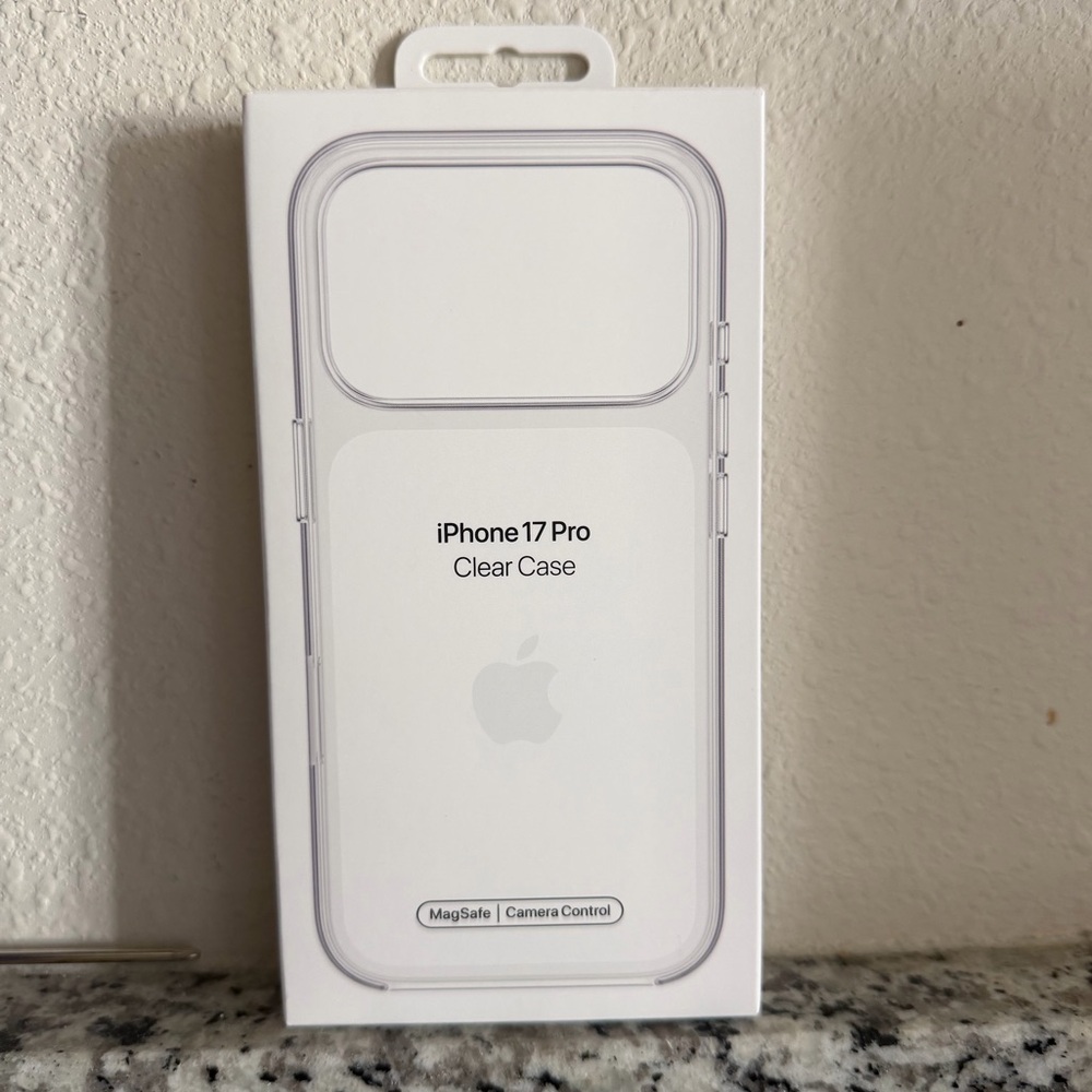 Apple iPhone 17 Pro Transparent Case